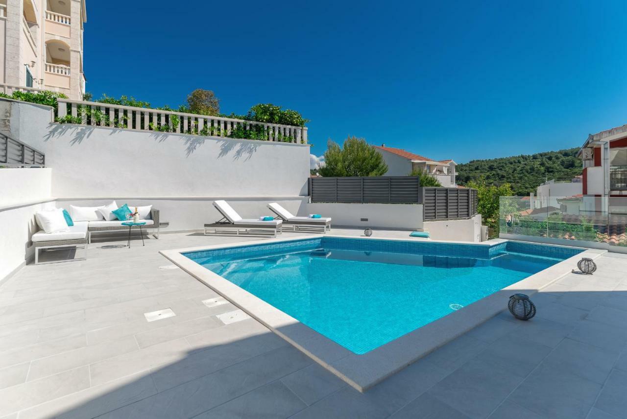 Villa Miholina - With Heated Swimming Pool Trogir Exteriör bild