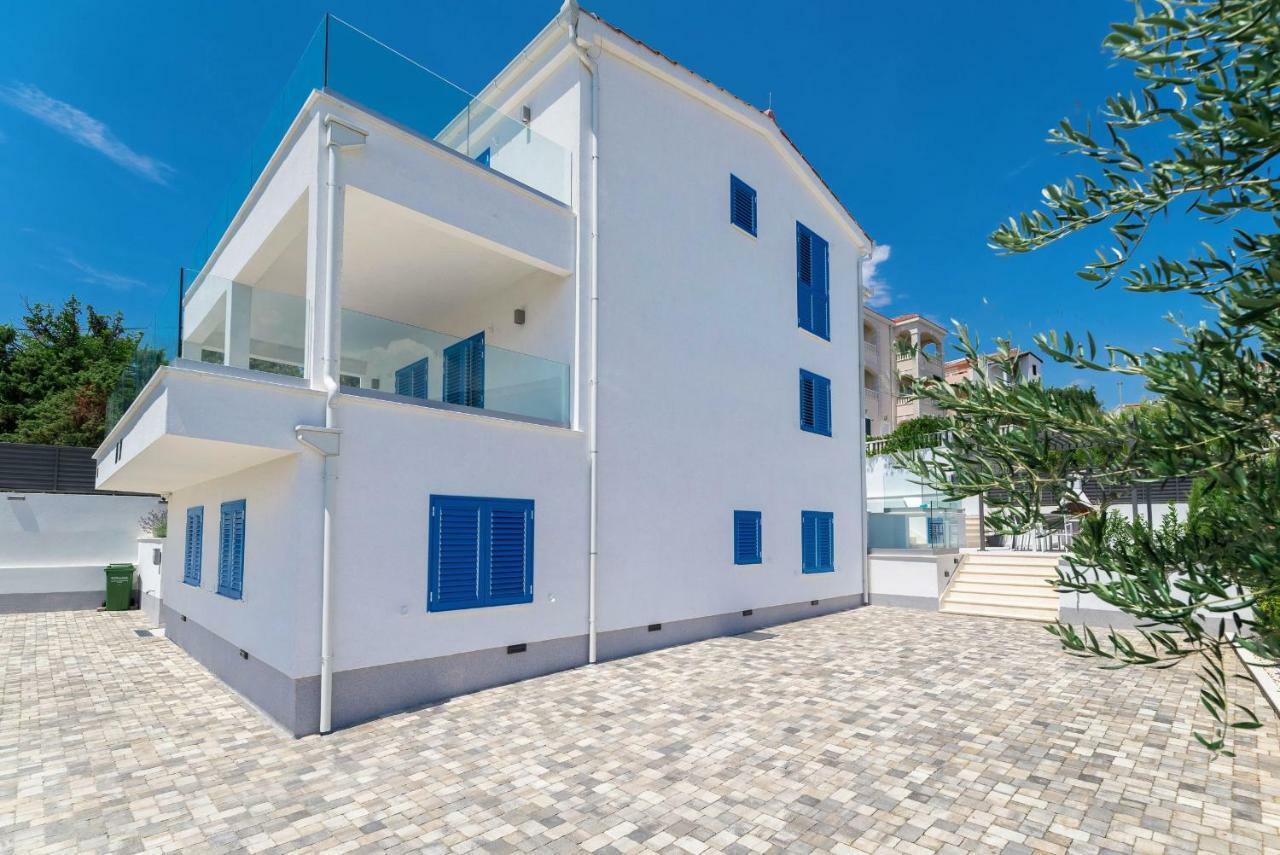 Villa Miholina - With Heated Swimming Pool Trogir Exteriör bild